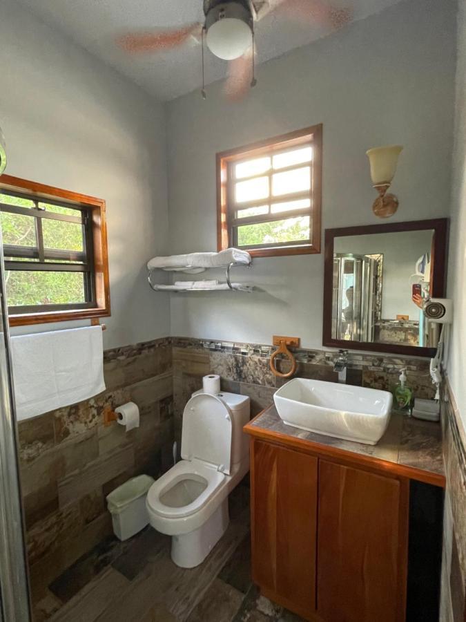 Hidden Treasure Vacation Home Blue Bay Cottage Caye Caulker Luaran gambar